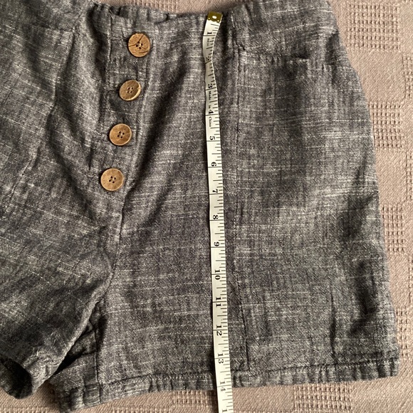 Gray Linen Shorts - Picture 8 of 9